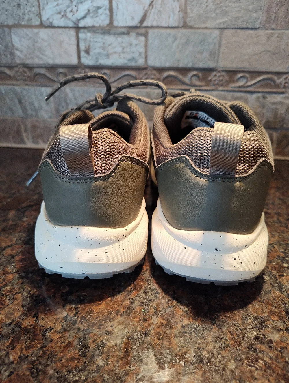 Pacific Mountain Men's Palisade Olive Green Athletic Trail Runner Shoes, 8